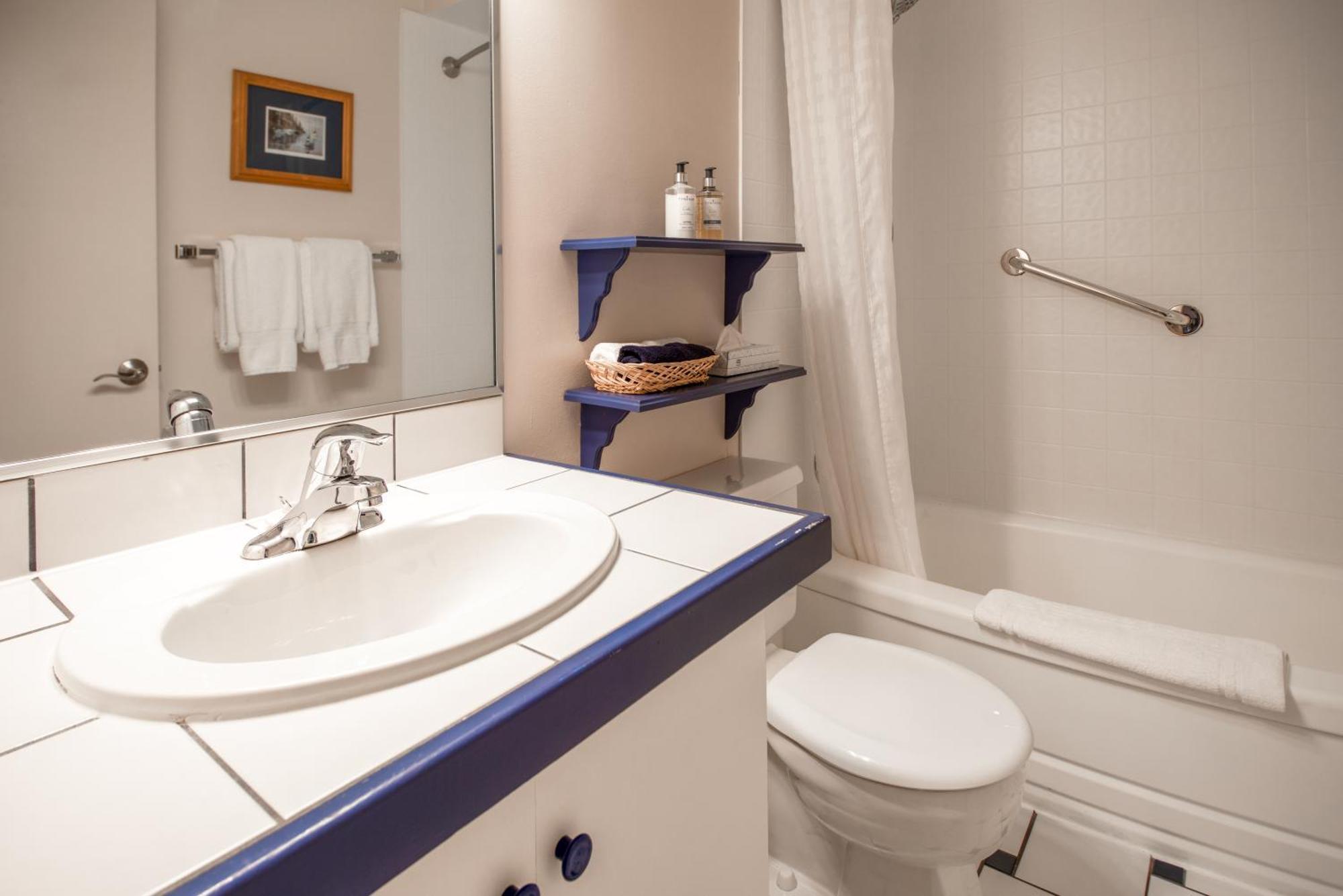 Buccaneer Inn Nanaimo Phòng bức ảnh