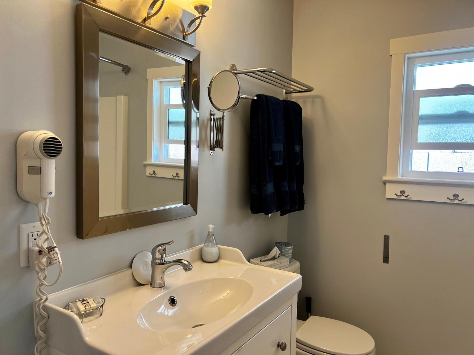 Buccaneer Inn Nanaimo Ngoại thất bức ảnh